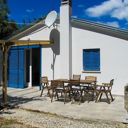 Mendula Premantura Exterior foto