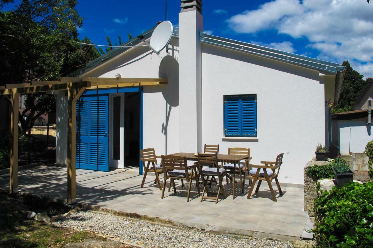Mendula Premantura Exterior foto